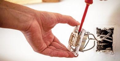 Precio reparar interruptor Reparaciones eléctricas