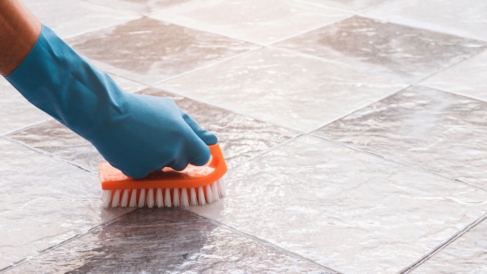 ¿Cómo limpiar un suelo porcelánico?